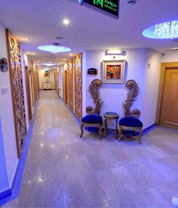 فندق هوليدي فيلا بكة